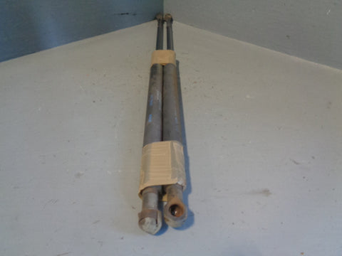 Discovery 3 Tailgate Gas Struts Upper Pair Of Land Rover