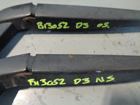 Discovery 3 Front Wiper Arms Pair Of Land Rover 2004 to 2009