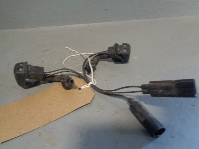 Discovery 3 Windscreen Washer Jets Pair Of Land Rover 2004