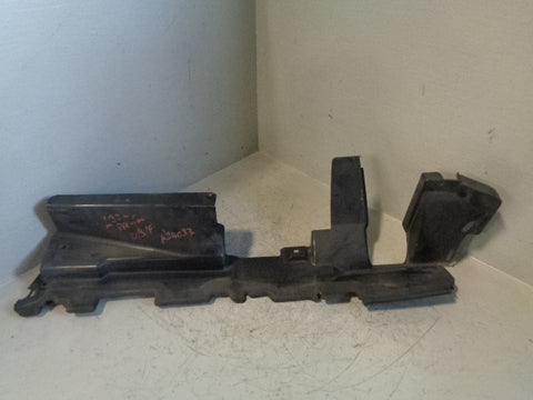 Range Rover L322 Radiator Support Bracket Off Side 51 71 7 036 694 2002 to 2006