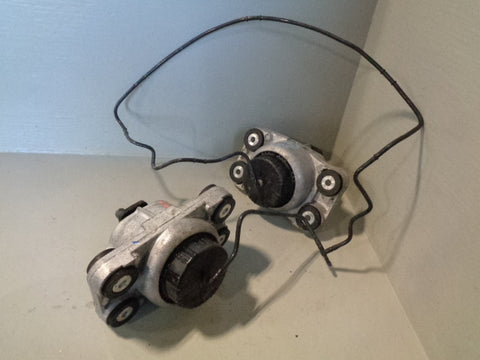 Range Rover L405 Engine Mounts Pair 3.0 SDV6 2013 to 2017