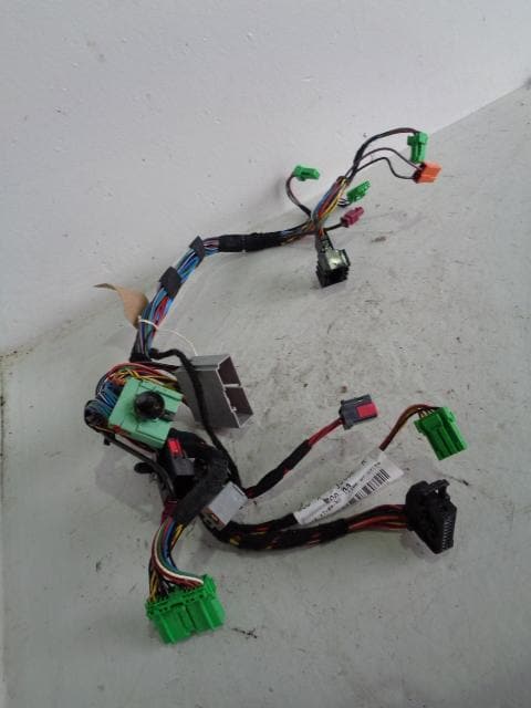 Discovery 3 Wiring Loom Centre Console YHM500720 2004