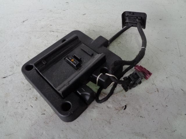 Discovery 3 Phone Base FHC500221 Cellular Bracket 2004
