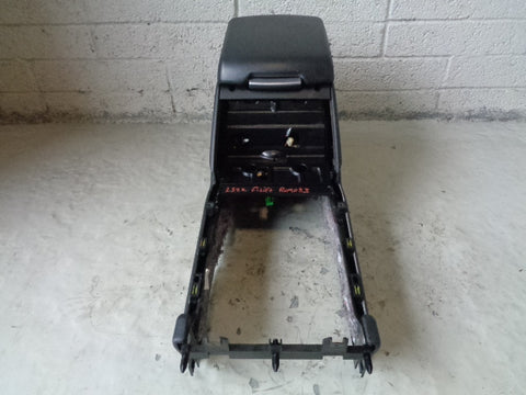Range Rover L322 Leather Arm Rest Centre Console Black 12v Aux Facelift R09033
