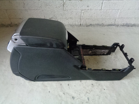 Range Rover L322 Leather Arm Rest Centre Console Black 12v Aux Facelift R09033