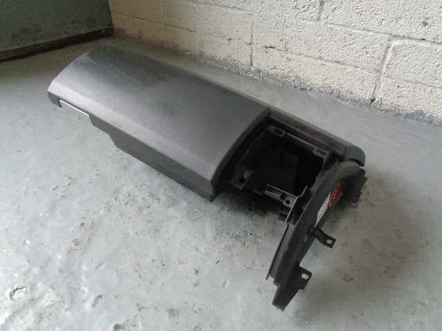 Discovery 3 Glove Box Upper and Lower in Black Land Rover