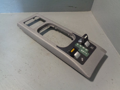 Range Rover L322 Hill Descent FJV000255LYU Terrain Panel