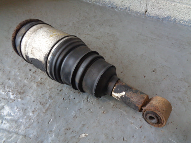 Discovery 3 Rear Suspension Airbag Shock Absorber Strut Land
