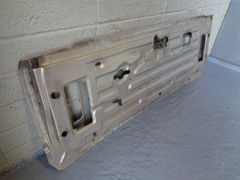 Range Rover P38 Tailgate Boot Lower in Blenheim Silver 642