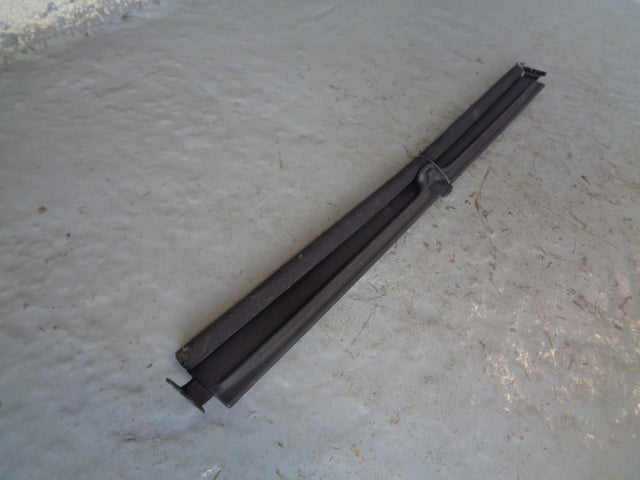 Discovery 4 Panoramic Sunroof Blind Centre Rear Land Rover 2009 to 201 ...