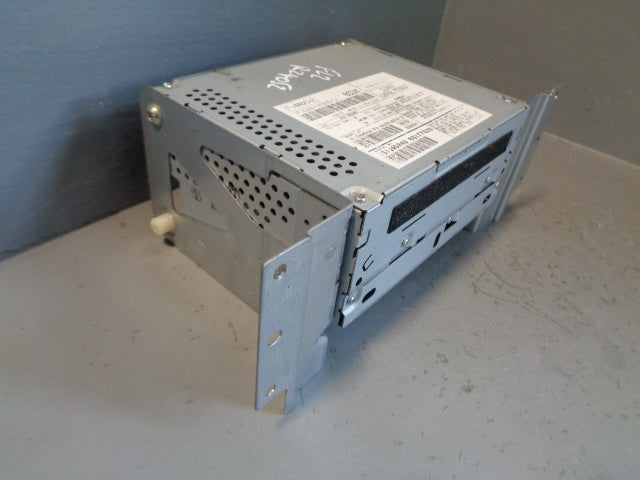 Freelander 2 CD Player 6 Disc 6G9N-14C230-TA Land Rover 2006