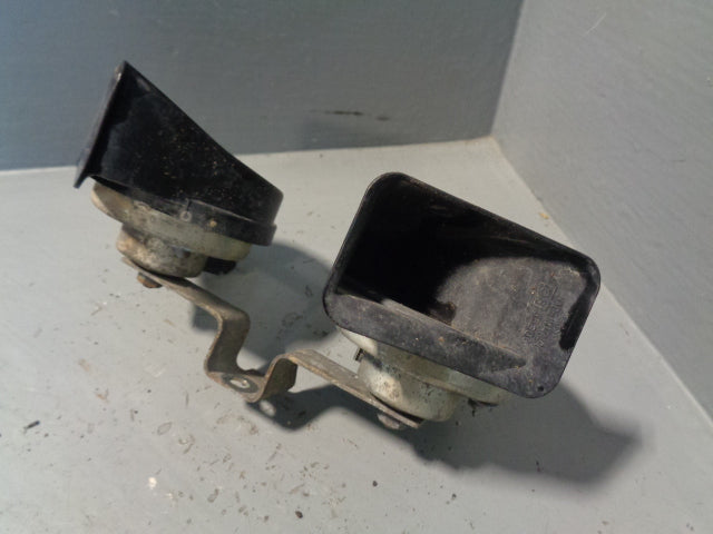 Range Rover L322 Horns Pair Of Two Tone Horns Land Rover