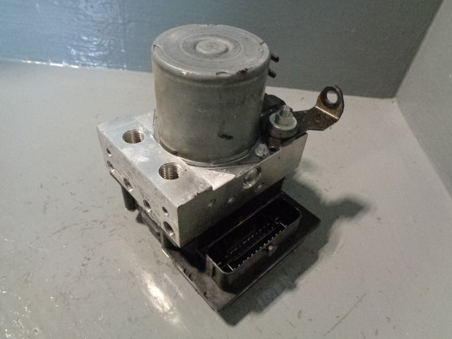ABS Module Pump and ECU BH32-2C405-AE Discovery 4 Range