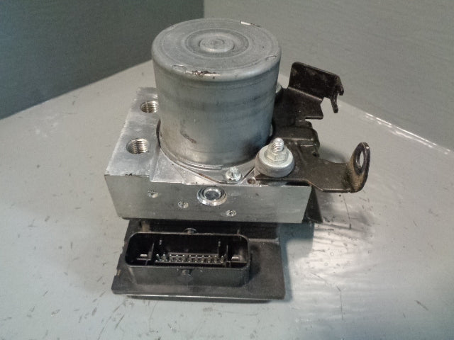 ABS Module Pump and ECU BH32-2C405-AE Discovery 4 Range