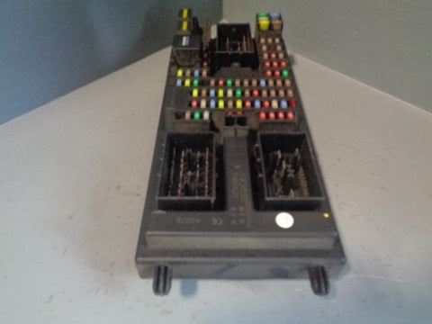 Fuse Box Body Control YQE500300 Land Rover Discovery 3