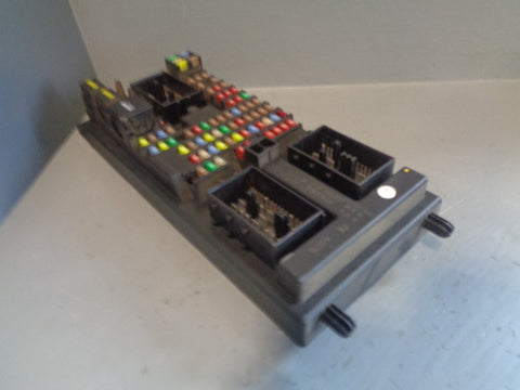 Fuse Box Body Control YQE500300 Land Rover Discovery 3
