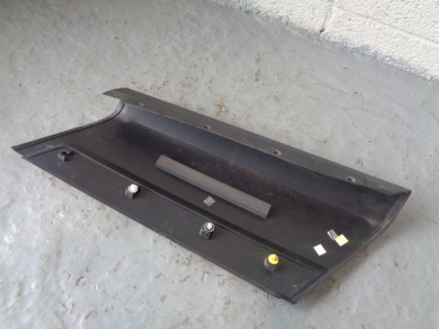 Range Rover D Pillar Trim Cover L322 Off Side Rear