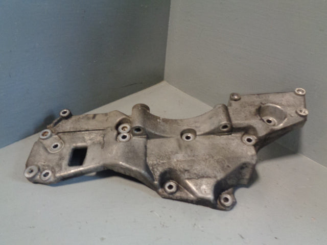 Freelander 2 Alternator Bracket 2.2 TD4 9661310080 Land