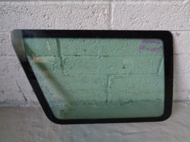 Discovery 2 Window Glass Quarter Near Side Rear Land Rover 1998 to 2004