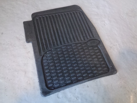 Discovery 2 Floor Mats Rubber Heavy Duty 1998 to 2004 Land Rover R07023