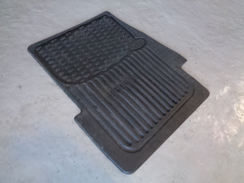 Discovery 2 Floor Mats Rubber Heavy Duty 1998 to 2004 Land Rover R07023