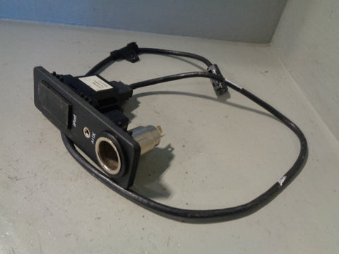 Jaguar XF USB iPod Aux Socket Centre Console 8X23 19C166 AD 2007 to 2015