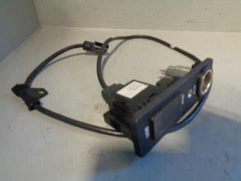 Jaguar XF USB iPod Aux Socket Centre Console 8X23 19C166 AD 2007 to 2015
