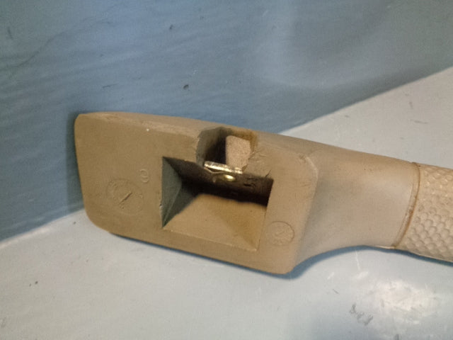 Discovery 2 Tailgate Handle Interior Beige Land Rover 1998