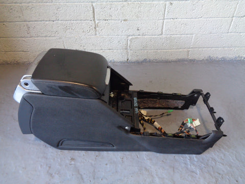 Range Rover L322 Leather Arm Rest Centre Console Black 12v