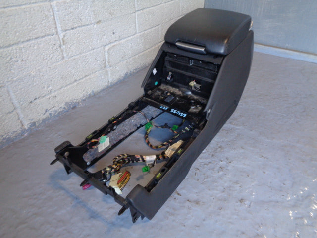 Range Rover L322 Leather Arm Rest Centre Console Black 12v