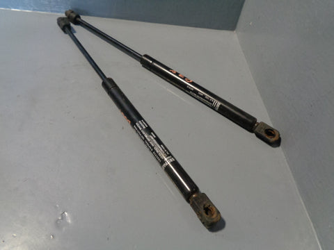 Range Rover P38 Tailgate Lift Gas Struts Pair 1994 to 2002