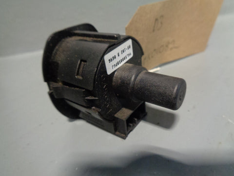 Discovery 3 Passenger Airbag Switch YWL500050PVJ Land Rover