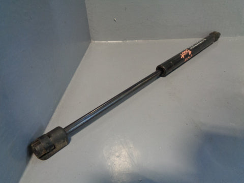 Range Rover P38 Tailgate Lift Gas Struts Pair 1994 to 2002