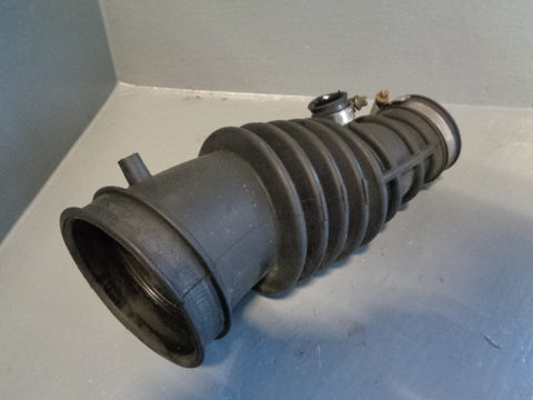 Discovery 2 Turbo To Air Box Pipe Hose TD5 Land Rover 1998