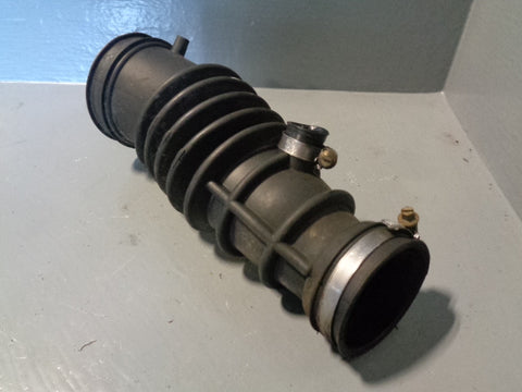 Discovery 2 Turbo To Air Box Pipe Hose TD5 Land Rover 1998