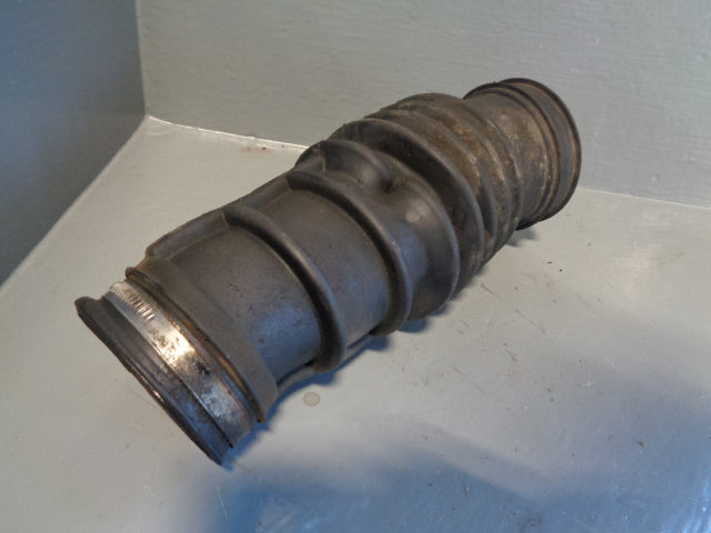 Discovery 2 Turbo To Air Box Pipe Hose TD5 Land Rover 1998