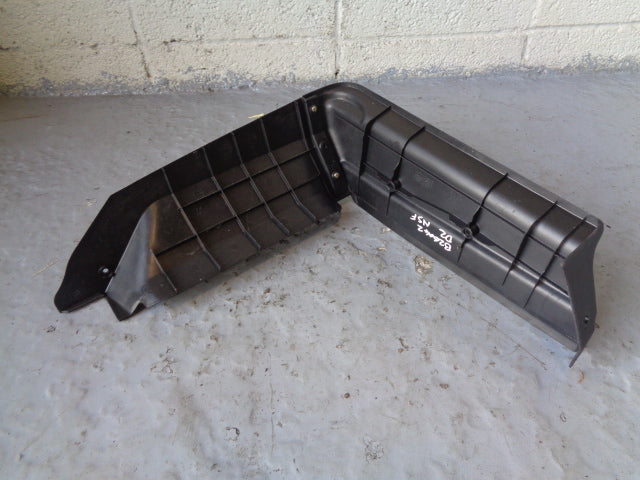 Discovery 2 Seat Base Trim Near Side Front Black AWR3427