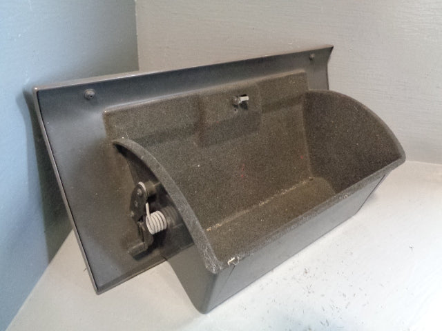 Discovery 2 Glove Box Complete Unit in Grey Land Rover 1998