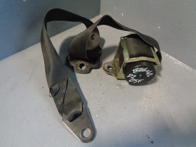 Discovery 2 Seat Belt Off Side Front in Black Land Rover