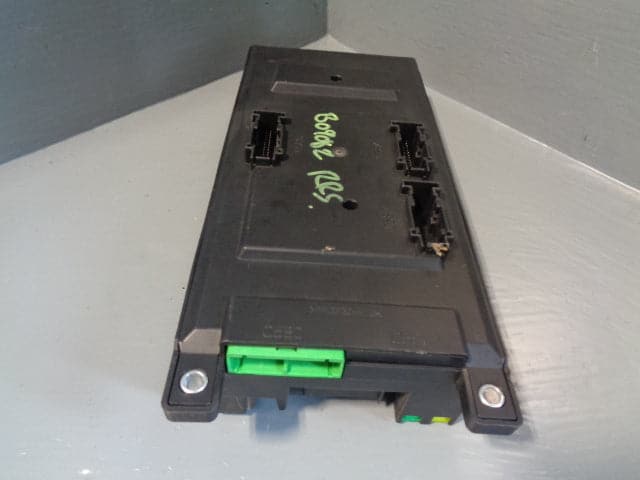 Fuse Box Body Control Module 2.7 TDV6 YQE500350 Range Rover