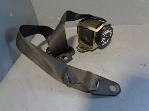 Discovery 2 Seat Belt Off Side Front in Black Land Rover