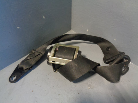 Discovery 2 Seat Belt Off Side Front in Black Land Rover