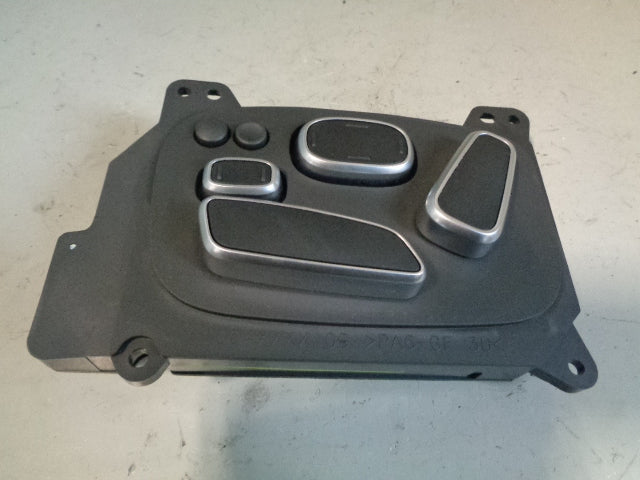 Range Rover L405 Seat Adjustment Switch Passenger Left CPLA-14B566-GA LEG