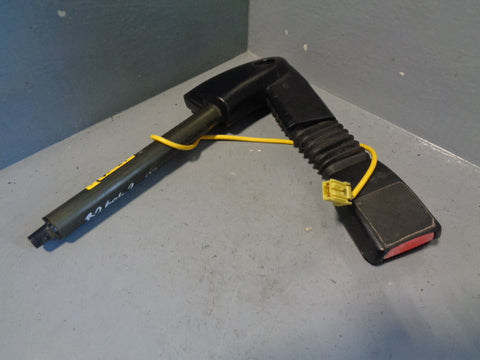 Discovery 2 Seat Belt Pre-Tensioner Near Side Front Land