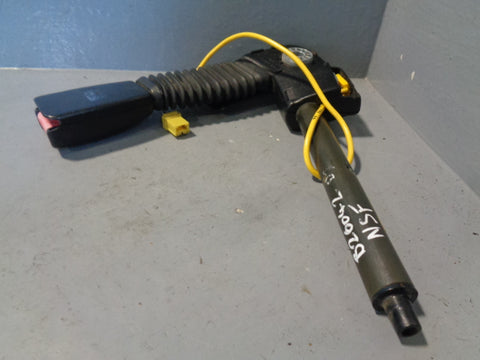 Discovery 2 Seat Belt Pre-Tensioner Near Side Front Land
