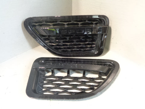 Range Rover Sport Wing Vents Pair L320 in Black Supercharged Style 2005 to 2013