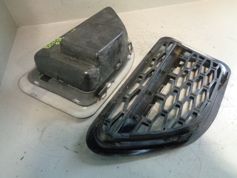 Range Rover Sport Wing Vents Pair L320 in Black Supercharged Style 2005 to 2013