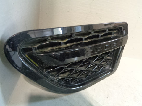 Range Rover Sport Wing Vents Pair L320 in Black Supercharged Style 2005 to 2013