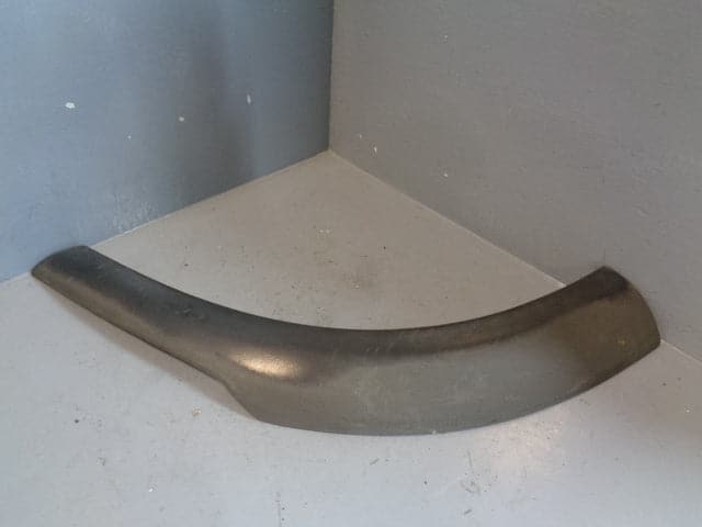 Discovery 2 Arch Trim Off Side Rear DFK100860 Land Rover