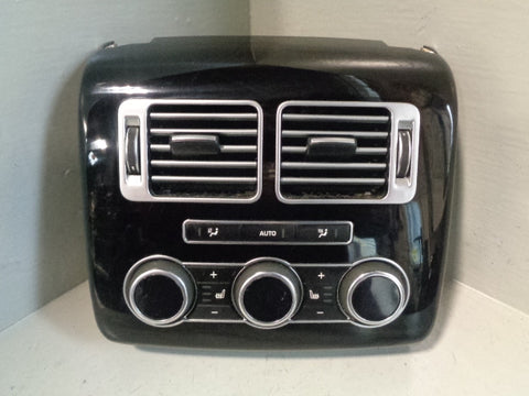 Range Rover L405 Centre Console Rear Panel with Vents and Heater Panel in Black